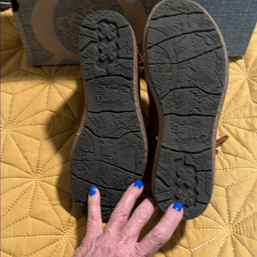 Born Brown Suede Ankle Boots NEW - Picture 7 of 7